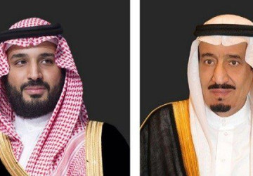 خادم الحرمين الشريفين وولي العهد يتلقيان التعازي من ملك البحرين وولي عهده في وفاة الأمير ممدوح بن عبدالعزيز آل سعود