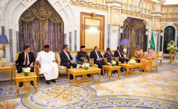 خادم الحرمين الشريفين يتسلم أوراق اعتماد عدد من سفراء الدول الشقيقة والصديقة