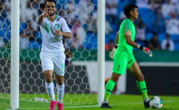 الأخضر يهز شباك سنغافورة بثلاثية دون رد