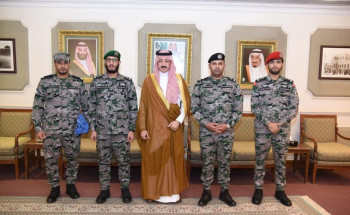 محافظ الأحساء يطلع على مناشط سجن الأحساء 