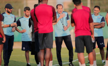 القصري يجهز العدالة لمواجهة ديربي الأحساء بإجتماع فني