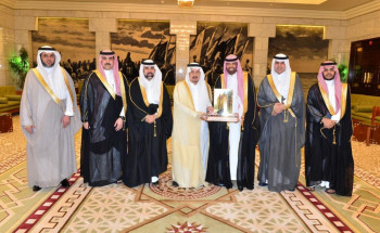 أمير منطقة الرياض يستقبل رئيس مجلس إدارة مؤسسة الشيخ عبدالله بن عبدالعزيز الراجحي الخيرية   