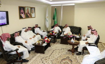 غرفة حفرالباطن يبحث سُبل التعاون بين الغرفة وبنك الجزيرة