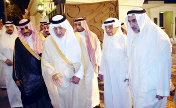 خادم الحرمين وولي العهد يُعزون أسرة آل السليمان