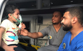 حرس الحدود ينقذ طفلا تعرض لاختناق.