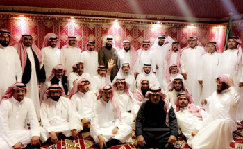 بادرة وفاء تجمع زملاء بعد ثلاثون عام