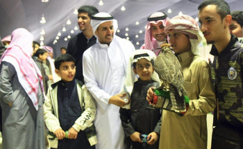نادي الصقور السعودي.. جسر لنقل التراث من الأجداد إلى الأحفاد