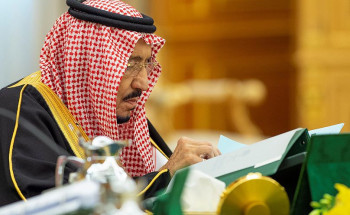 خادم الحرمين الشريفين يرأس جلسة مجلس الوزراء