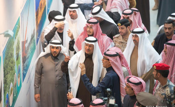 الأمير عبدالعزيز بن سلمان والدكتور خالد الفاضل يطلقان شارة البدء باستئناف الإنتاج في عمليات الخفجي المشتركة   