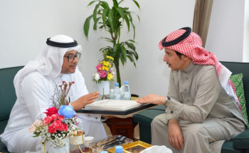 القطيف: رئيس البلدية يستقبل الباحث آل هجلس