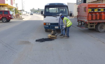 ‏ “‏ بلدية القطيف ” تطلق خطة إصلاح حفر الشوارع والأرصفة المتهالكة