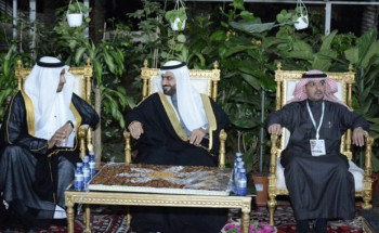 بالصور ….الجعفري يفتتح كرنفال الزهور الأول بالأحساء