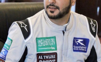 أول متسابق سعودي يشارك بمركبة تم تجهيزها بالكامل داخل المملكة