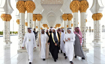 وزير الشؤون الإسلامية يزور جامع الشيخ زايد الكبير في أبو ظبي ضمن زيارته لدولة الإمارات الشقيقة