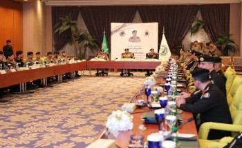 مدير الأمن العام يترأس أولى جلسات ملتقى مدراء دوريات الأمن وملتقى الادلة الجنائية، ويسلم جائزة معاليه للتميز والإبداع الأمني.