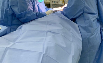 تدخل جراحي ناجح لإستئصال ورم حميد في الغدة النكافية بمستشفى حفر الباطن