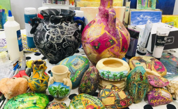 أكثر من ٢٠٠ متدرب ومتدربة في دورة المعالجات الفنية وبتنظيم ثقافة وفنون الأحساء