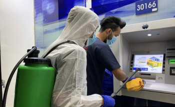 “امانة الاحساء” تعقم أجهزة الصرف الآلي, وتنفذ مبادرة ترشيد استهلاك الكهرباء فترة منع التجوّل