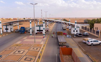 لجنة الطوارئ بالجوف ترصد دخول الشاحنات إلى المنطقة في إطار الإجراءات الاحترازية للحد من انتشار فيروس كورونا