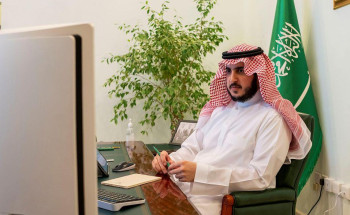 سمو أمير الجوف يستعرض أعمال لجنة تقييم مساكن العمالة الوافدة