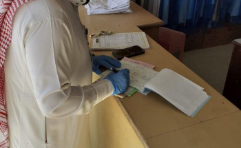 بلدية رفحاء تغلق 3 محلات وتحرر 143 مخالفة في 143 زيارة لفرقها الرقابية خلال ثلاثة أيام