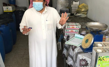 أمانة الجوف تغلق مخبزا ومحلين تمور يعملون دون ترخيص بسكاكا