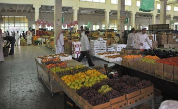اشتباه بـ«كورونا» يغلق سوق الخضار والفواكه في الطائف