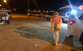 فريق سواعد الخير التطوعي يُعايد نُزلاء المحجر الصحي