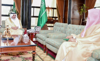 أمير تبوك يستقبل مدير فرع الشؤون الإسلامية والدعوة والإرشاد بالمنطقة