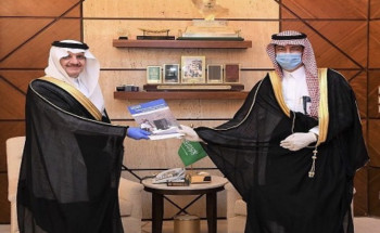 أمير المنطقة الشرقية يستقبل رئيس القطاع الشرقي لشركة الكهرباء السعودية