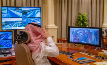 “أمير ⁧‫منطقة الجوف‬⁩” يلتقي عن بُعد بمدير الدفاع المدني