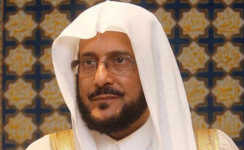 “آل الشيخ”: بعض المساجد يُسحب منها التيار لإنارة استراحات ومحطات بنزين وبيوت..