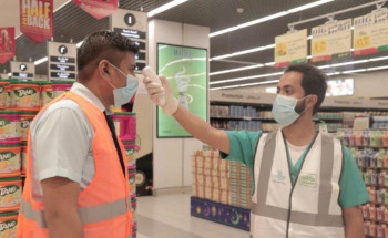 أمانة الشرقية تزور المراكز التجارية وتؤكد على تطبيق البروتوكولات الوقائية