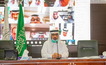 رئيس جامعة الملك فيصل يُهنئ منسوبي الجامعة بعيد الفطر المبارك عبر الاتصال المرئي