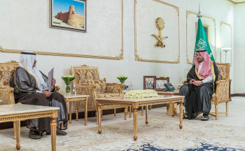 أمير الحدود الشمالية يستقبل رئيس النادي الأدبي ويتسلم تقريرا عن المسابقة الرمضانية