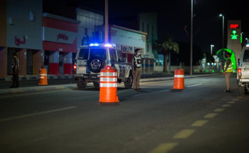 جهود كبيرة يبذلها رجال الأمن بمحافظة طبرجل لتطبيق منع التجول