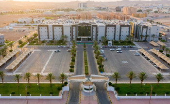 فريق طبي في تخصصي الجوف ينجح في استئصال ورم سرطاني لمريضة خمسينية