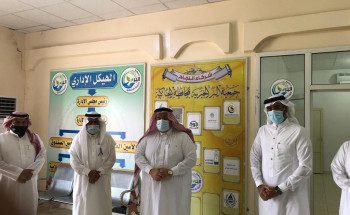 مدير عام فرع وزارة الاسكان بمنطقة المدينة  المنورة  وممثل الاسكان التنموي يزوران جمعية البر بمحافظة الحناكية