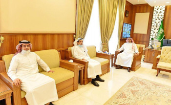 وكيل إمارة حائل يناقش مع مدير stc سبل تطوير خدمات الاتصالات بالمنطقة
