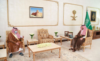 سمو أمير منطقة الحدود الشمالية يستقبل مدير الأحوال المدنية بالمنطقة