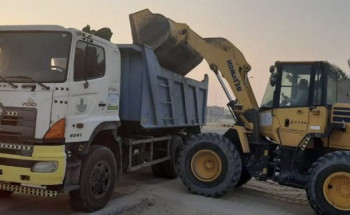 بلدية القطيف ترفع أكثر من 53 ألف م3 نفايات وأنقاض خلال شهر