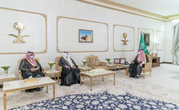 أمير الحدود الشمالية يستقبل بمكتبه العقيد فهد الفهيد بمناسبة تعيينه مديراً للتحريات الإدارية بالمنطقة