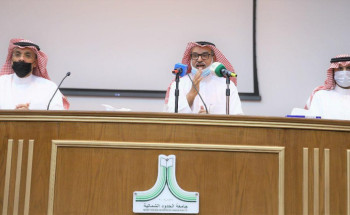 رئيس جامعة الحدود الشمالية يلتقي بالطلبة المستجدين في الكليات الصحية للعام الجامعي ١٤٤١- ١٤٤٢هـ