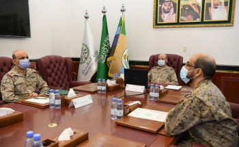 رئيس هيئة الأركان العامة يفتتح العام الأكاديمي الدراسي لعام ١٤٤٢هـ لكلية القيادة والأركان للقوات المسلحة عبر الإتصال المرئي