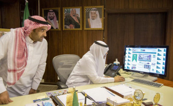 مدير تعليم القصيم يدشن مدونة ⁧⁧‫اليوم الوطني