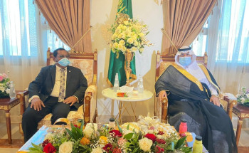 محافظ أملج يستقبل سفير المالديف