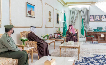 أمير الحدود الشمالية يستقبل مدير جوازات المنطقة المكلف