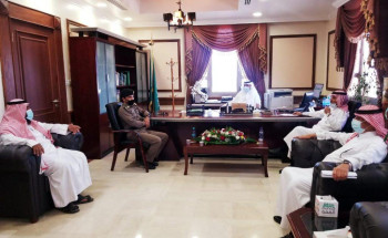 محافظ أملج يلتقي رئيس وأعضاء لجنة التنمية بالمحافظة