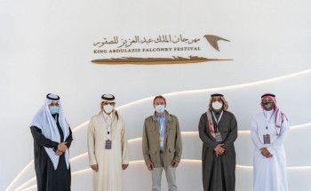السفير الفرنسي يشيد بتطبيق الإجراءات الاحترازية لكوفيد 19 في مهرجان الملك عبدالعزيز للصقور