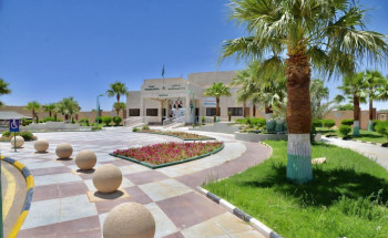 “منتصف الطريق” يُنير حياة مدمني المخدرات بالجوف